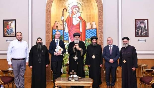 البابا تواضروس يستقبل الأنبا جابرييل والسفير النمساوي