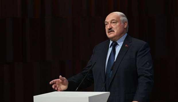 رئيس بيلاروسيا: سنرد بحزم على أي استفزازات على الحدود مع أوكرانيا