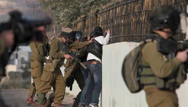 الاحتلال الإسرائيلي يعتقل 20 فلسطينيا بالضفة الغربية