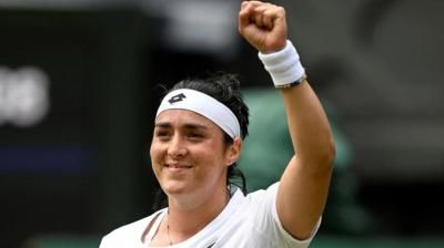 أنس جابر تبلغ الدور الثاني في ويمبلدون