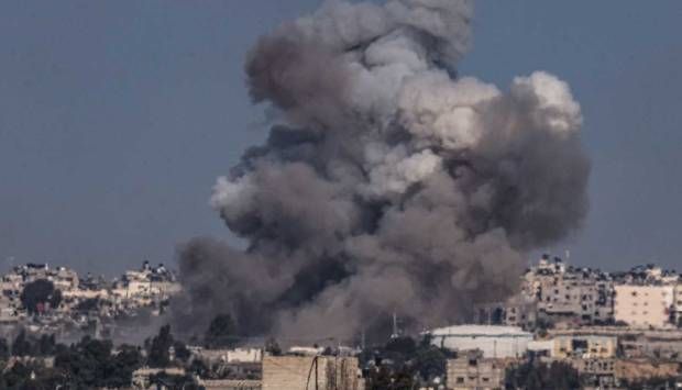 جيش الاحتلال: دمرنا عددا من البنايات وهاجمنا مبنى عسكريا في رفح الفلسطينية