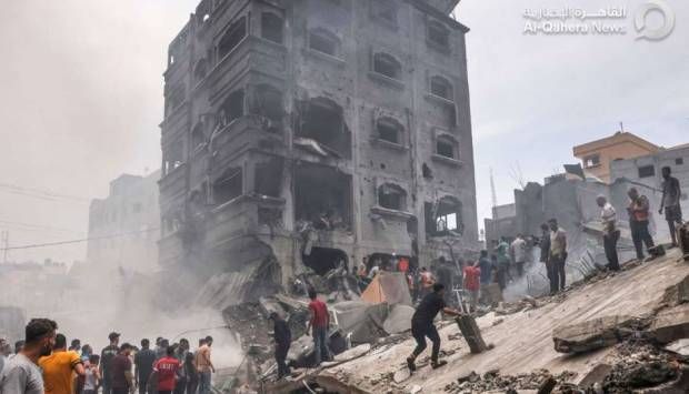 مدفعية الاحتلال تجدد استهدافها لحيي الشجاعية والزيتون شرقي مدينة غزة