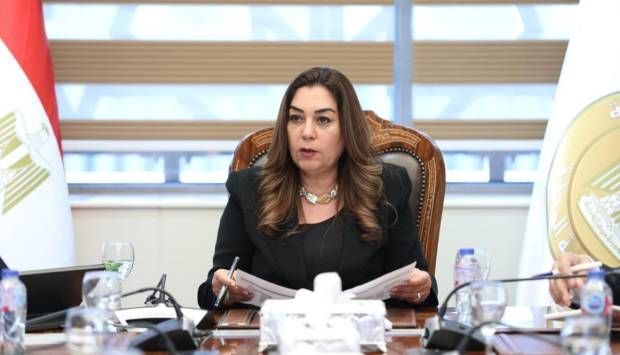 منال عوض تلتقي قيادات «التنمية المحلية» لمتابعة الملفات المهمة