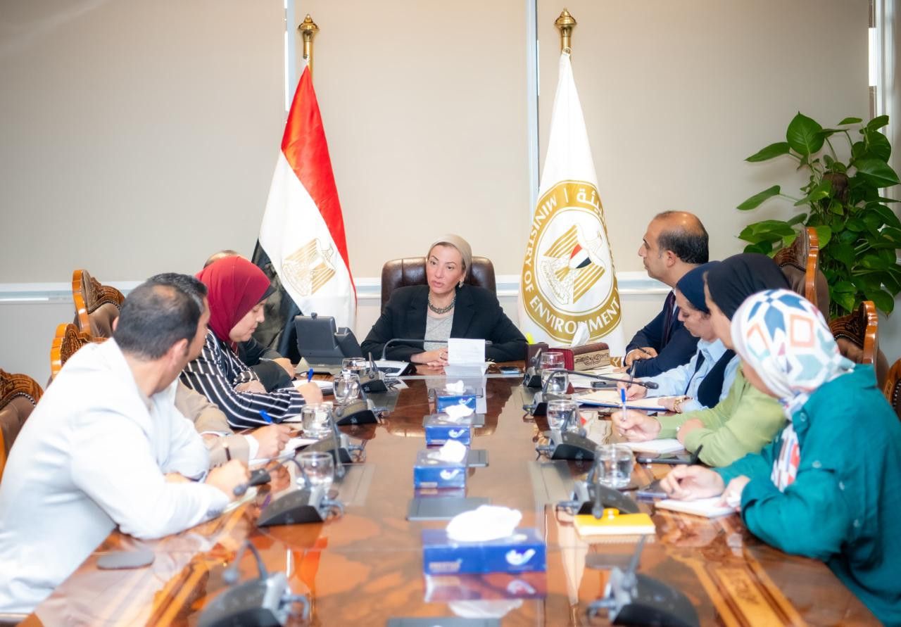 وزيرة البيئة: حريصون على تهيئة المناخ للمستثمرين (صور)