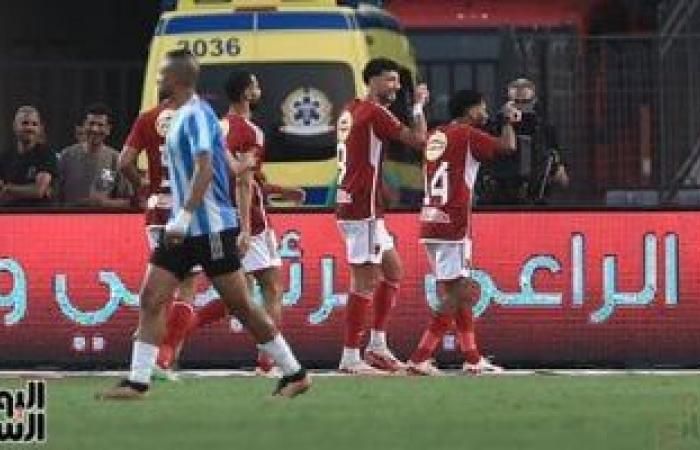 75 دقيقة.. الأهلى يحافظ على التقدم بثلاثية أمام الداخلية وتغيير ثلاثى