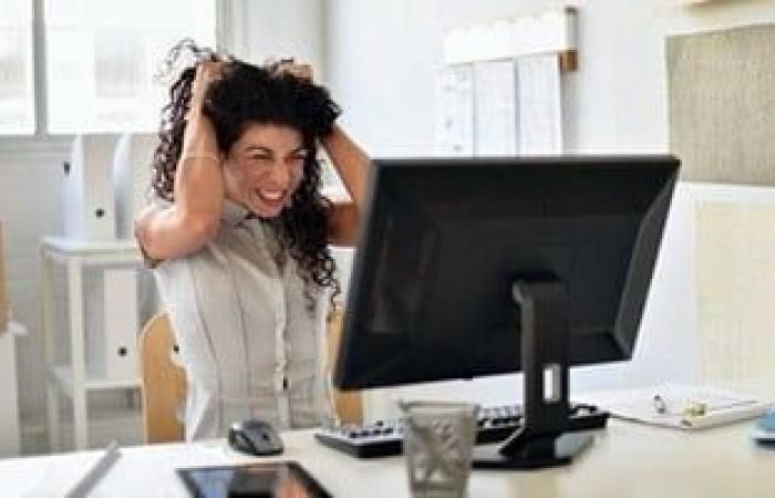 أخبار التقنية.. لجنة التجارة الفيدرالية تحذر شركات الكمبيوتر من انتهاك قواعد الحق فى الإصلاح