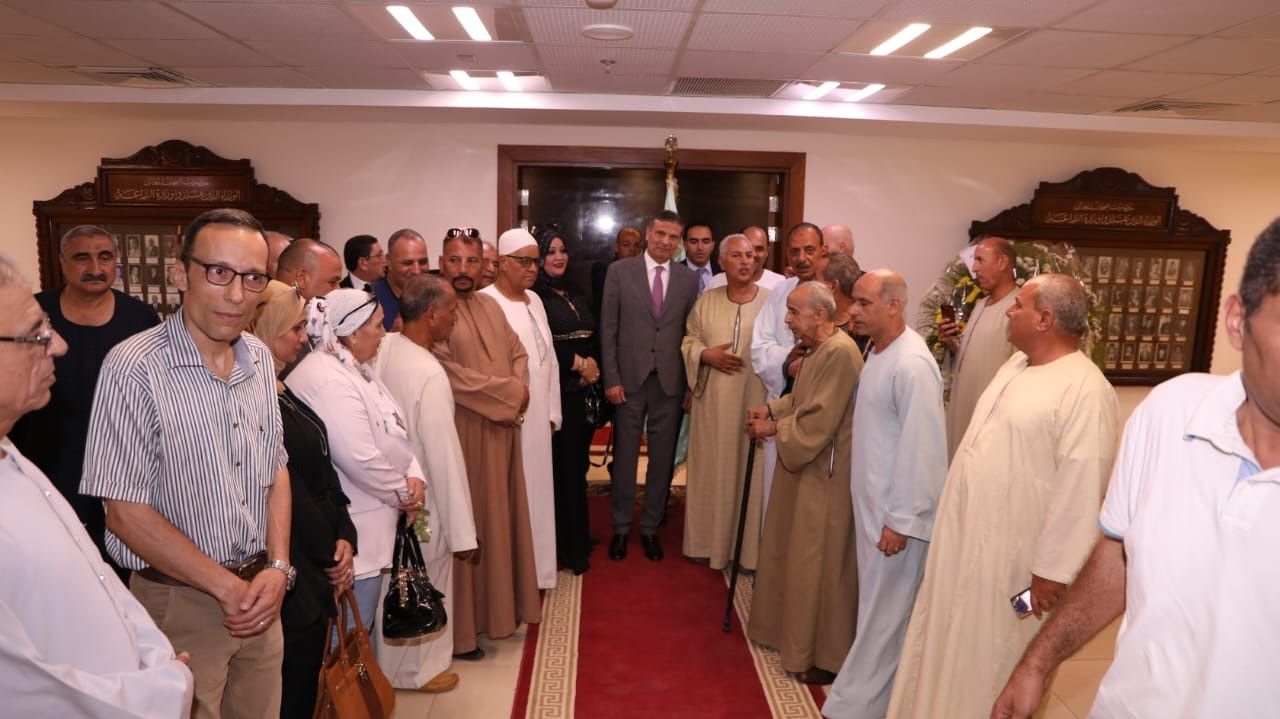 وزير الزراعة: توجيهات من الرئيس السيسي بزيادة الاهتمام بالفلاحين