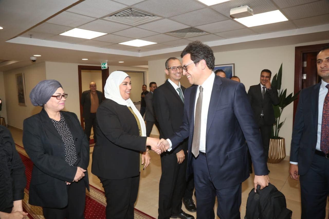 وزير الثقافة يوجه الشكر للدكتورة نيفين الكيلاني ويعلن خطة النهوض بالقطاع