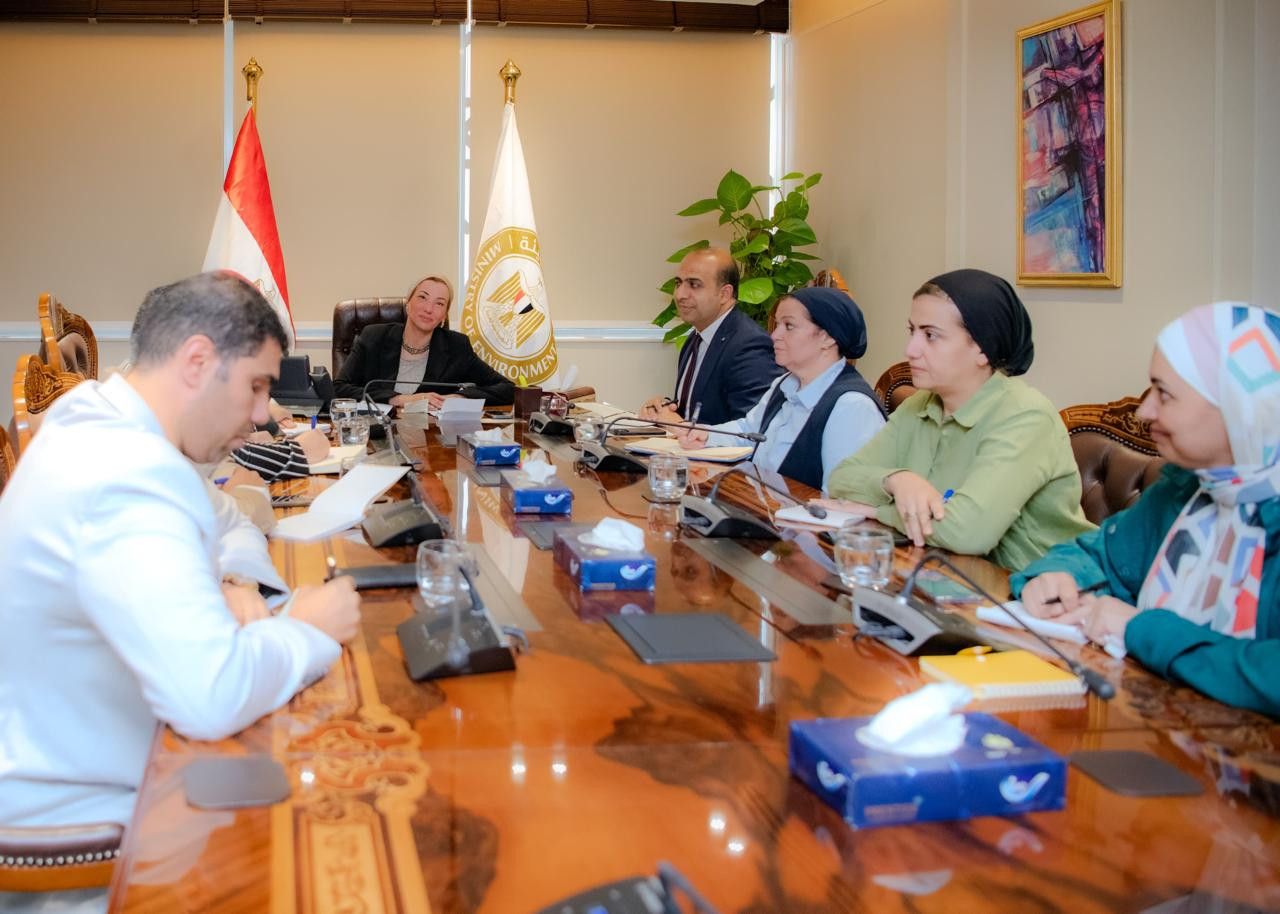 وزيرة البيئة: حريصون على تهيئة المناخ للمستثمرين (صور)