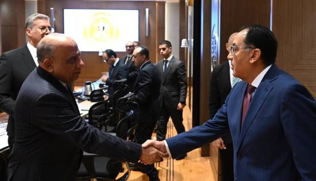 لقطات من أول اجتماع للحكومة الجديدة برئاسة مصطفى مدبولي «صور»