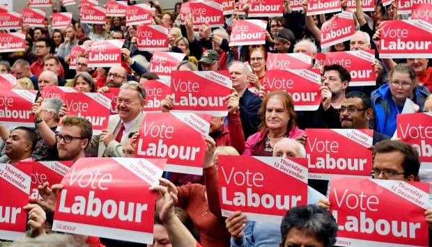 حزب العمال البريطاني يحصل على 412 مقعدا مقابل 120 للمحافظين