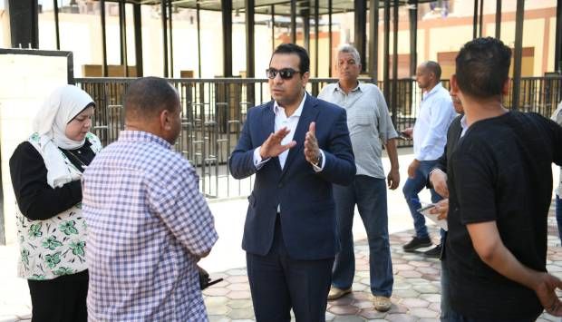 نشاط وجولات وجهود لا تتوقف.. نائب محافظ قنا يتفقد مشروعات خدمية بنجع حمادى