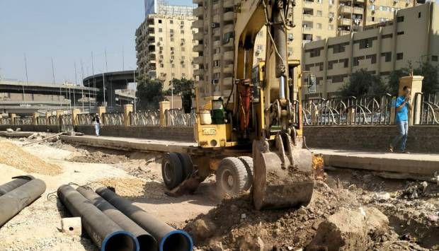 أول خطوة على الأرض.. بدء أعمال خط ربط المياه الرئيسى بالطوابق