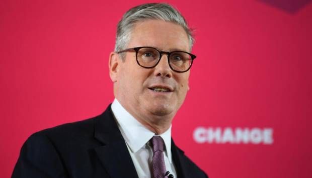 وسائل إعلام: رئيس الحكومة البريطانية أوقف خطة رواندا بشأن ترحيل اللاجئين