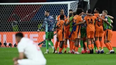 هولندا تتأهل إلى نصف نهائي يورو 2024