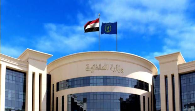 لفتة إنسانية.. ضباط شرطة قسم ثان الزقازيق يسددون مديونية غارمة