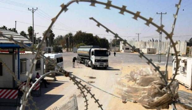 مساعدات جديدة تدخل غزة عبر معبر كرم أبو سالم (تفاصيل)