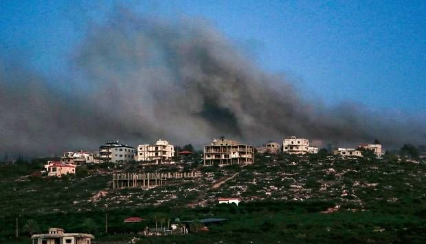 جيش الاحتلال: إطلاق نحو 20 إلى 40 صاروخا من الجنوب اللبناني نحو جبل ميرون