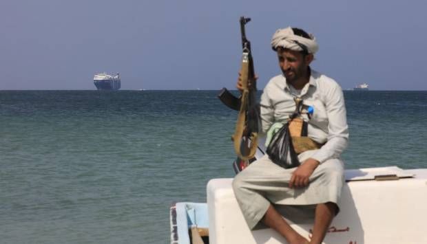 البحرية البريطانية تتلقى تقريرا عن حادث قرب نشطون باليمن