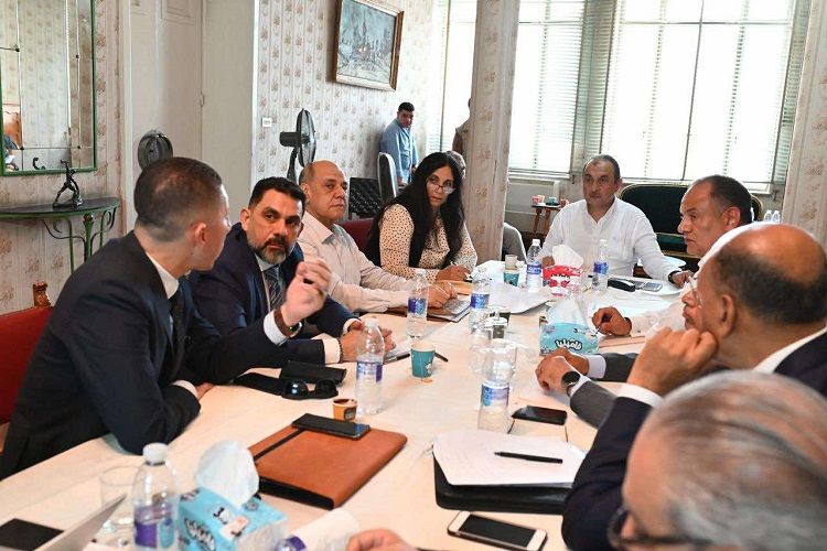 وزير قطاع الأعمال: الإسراع بتطوير صناعة الغزل والنسيج مع…