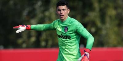 أتلتيكو مدريد يجدد عقد حارسه