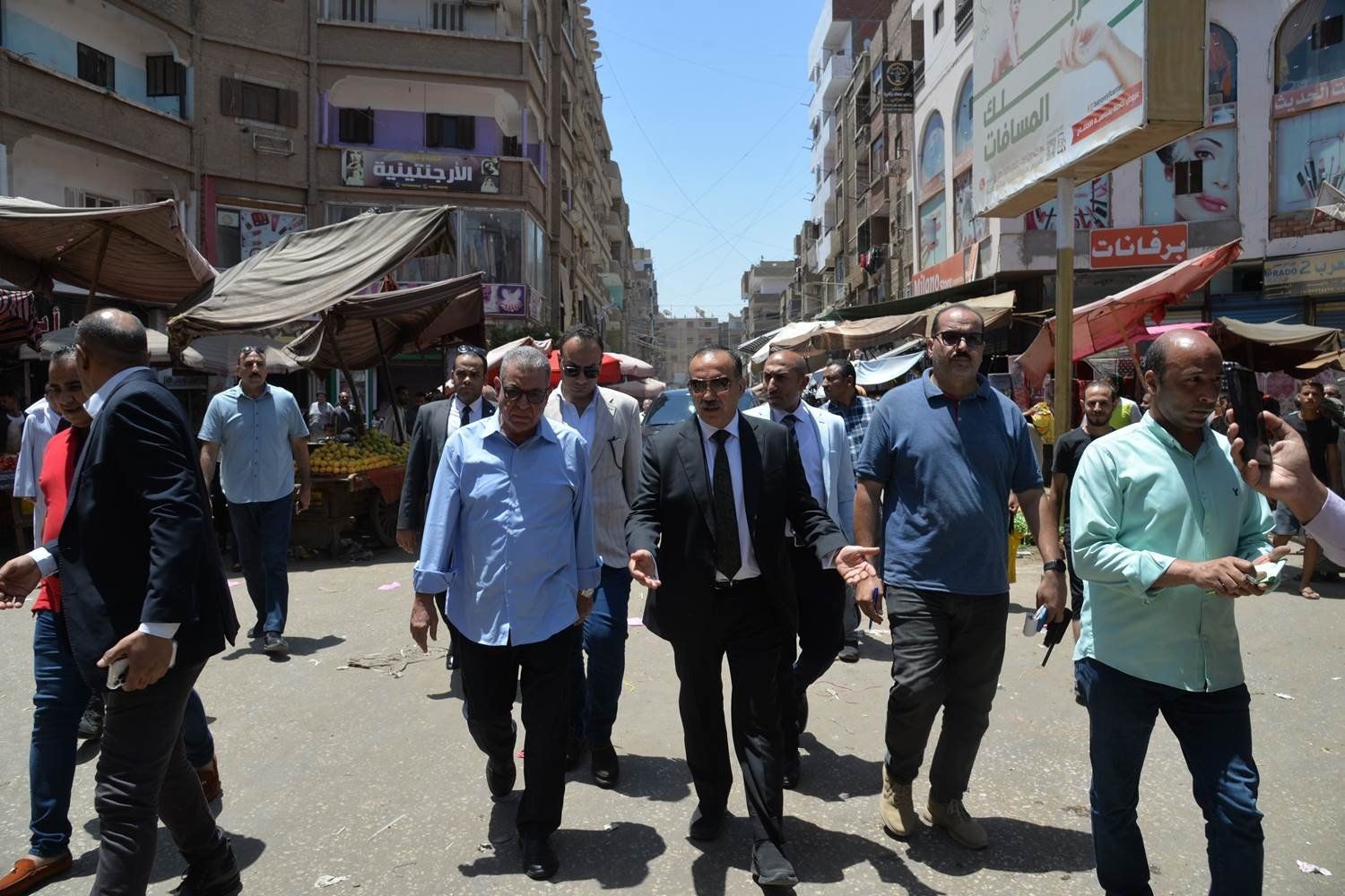 محافظ أسيوط يوجه بتحسين مستوى النظافة العامة بإزالة الإشغالات والتعديات