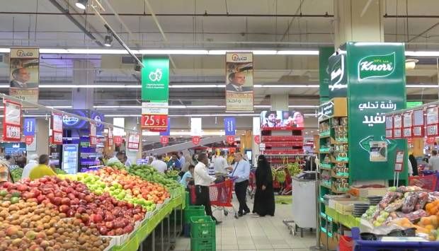 لرفع الأعباء عن كاهل المواطنين.. «كلنا واحد» تواصل فعالياتها لتوفير السلع