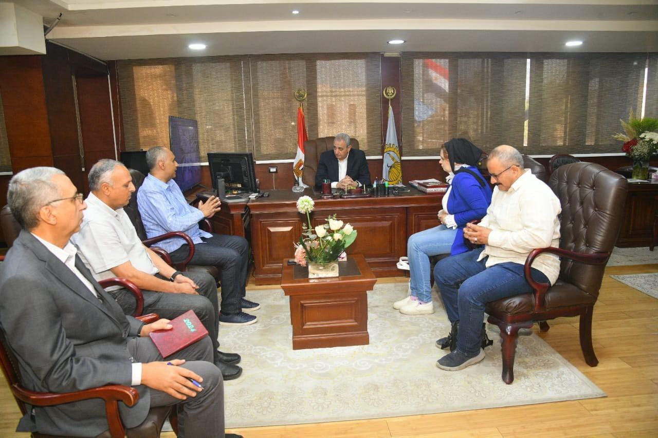 محافظ الغربية: سنتصدى بكل حسم لجشع التجار ومحتكري السلع الغذائية