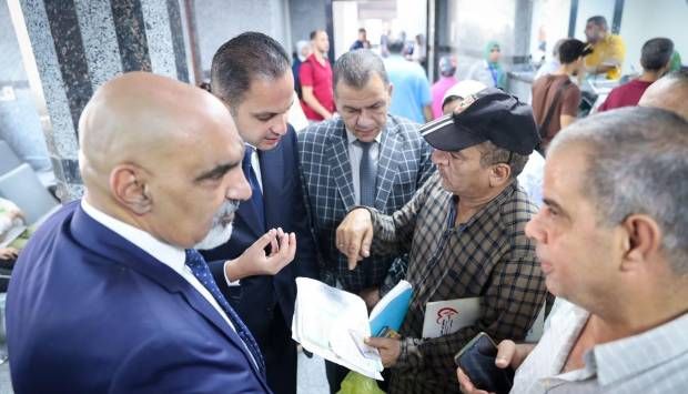 إتاحة البدائل لنواقص الأدوية.. نائب وزير الصحة يتفقد عيادة ناصر الشاملة