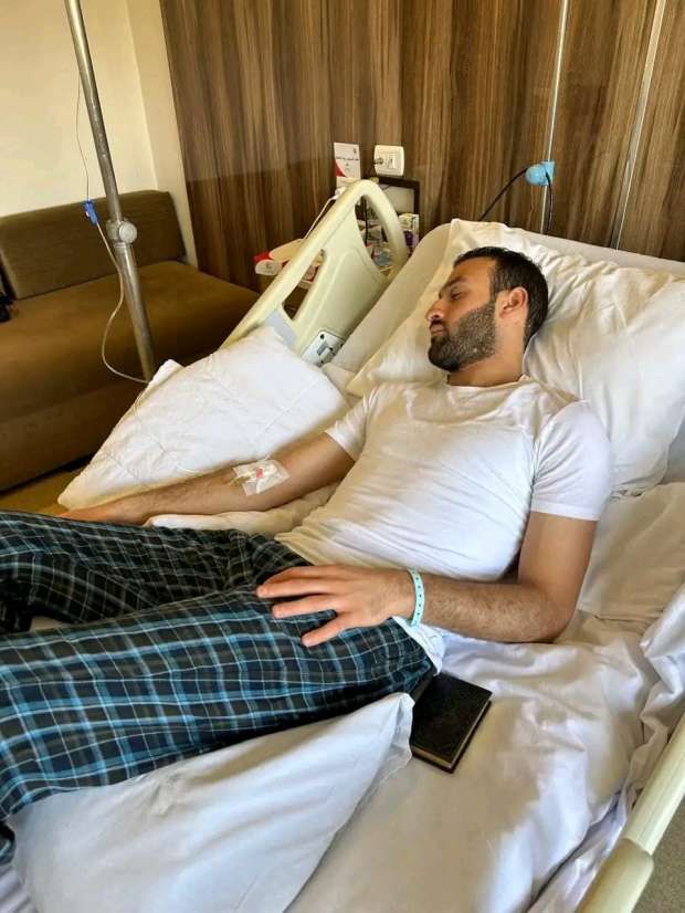 عاجل.. نقل عمر كمال عبد الواحد إلى المستشفى (صورة)