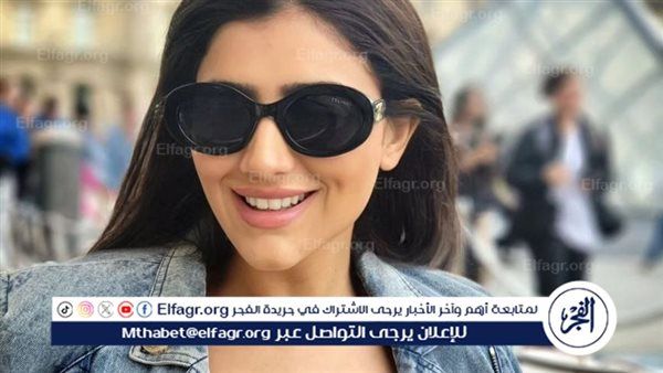 شاهد.. مي عمر في أحدث ظهور لها في متحف اللوفر بباريس