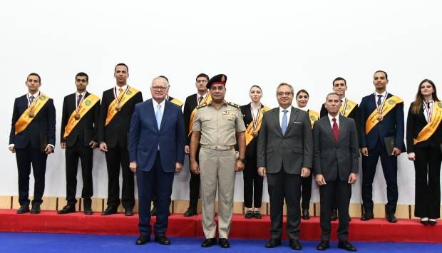 الأكاديمية العسكرية تنظم مراسم تخريج الدورة 56 للملحقين الدبلوماسيين