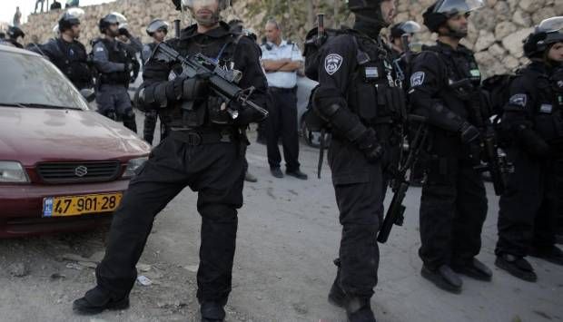 إعلام إسرائيلي: أحد جرحى عملية الدهس قرب الرملة جندي في لواء جفعاتي