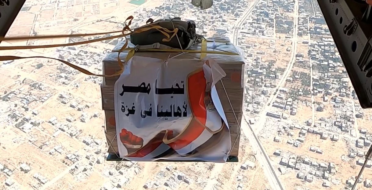 مصر تواصل جهود تقديم المساعدات ومواد الإغاثة العاجلة لغزة (فيديو وصور)