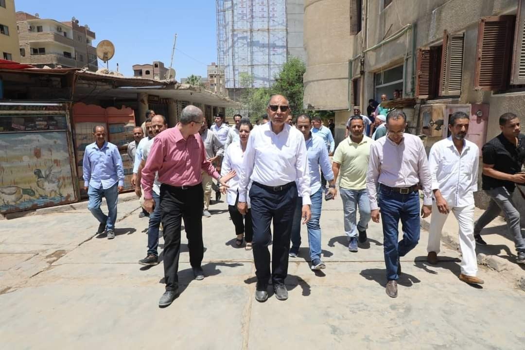 خلال جولته بمطاي.. محافظ المنيا: علينا مضاعفة الجهد للتغيير للأفضل