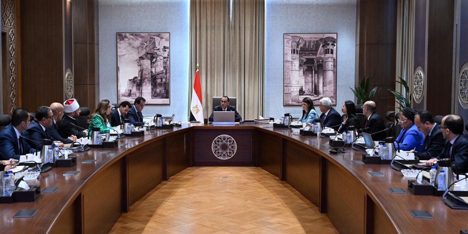 رئيس الوزراء: بناء الإنسان أحد أهم محاور برنامج الحكومة «صور»