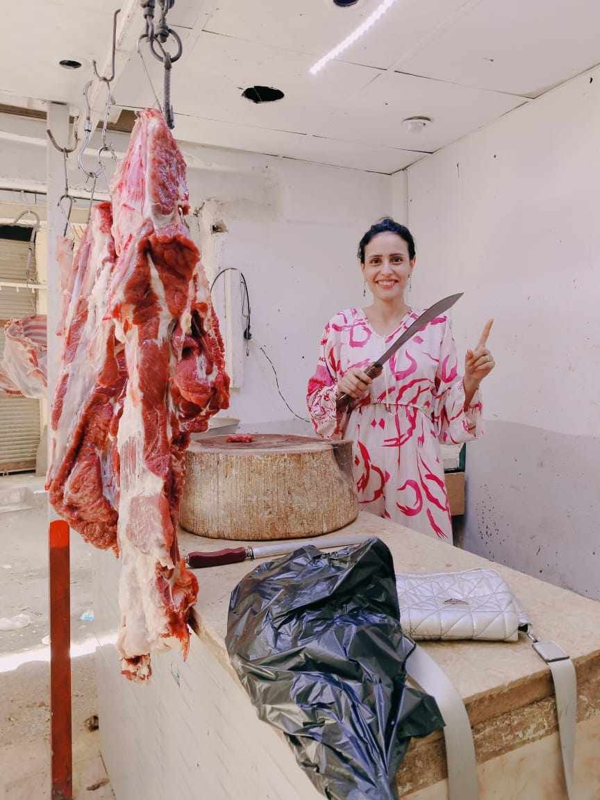 «الشغل مش عيب».. مرسا مكسيموس تحكي لـ«دوت الخليج» قصة عشقها للجزارة