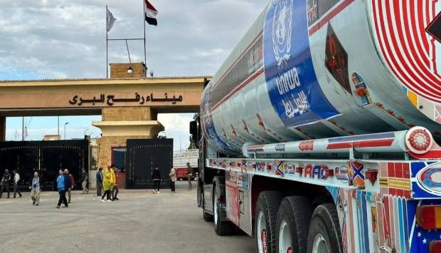 بلدية دير البلح: توقف إمدادات السولار يوقف محطات الصرف ويهدد 700 ألف شخص