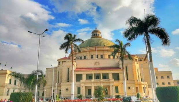 جامعة القاهرة تتفوق على جامعات أوروبية وأمريكية في تصنيف ليدن الهولندي
