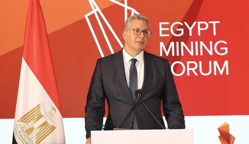 وزير البترول: تعظيم القيمة المضافة لقطاع التعدين وتذليل…