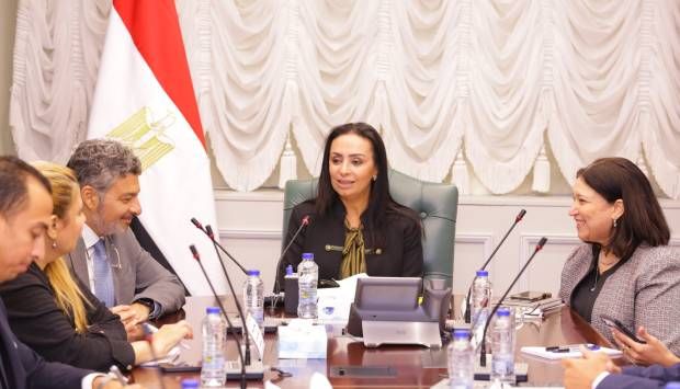 وزيرة التضامن: تشجيع أسر «تكافل وكرامة» على الاستفادة من «تحويشة» (صور)