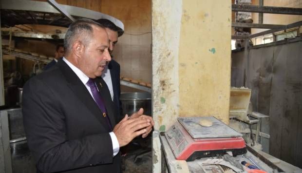 رغيف خبز مطابق للمواصفات.. توجيهات محافظ بورسعيد لأصحاب المخابز