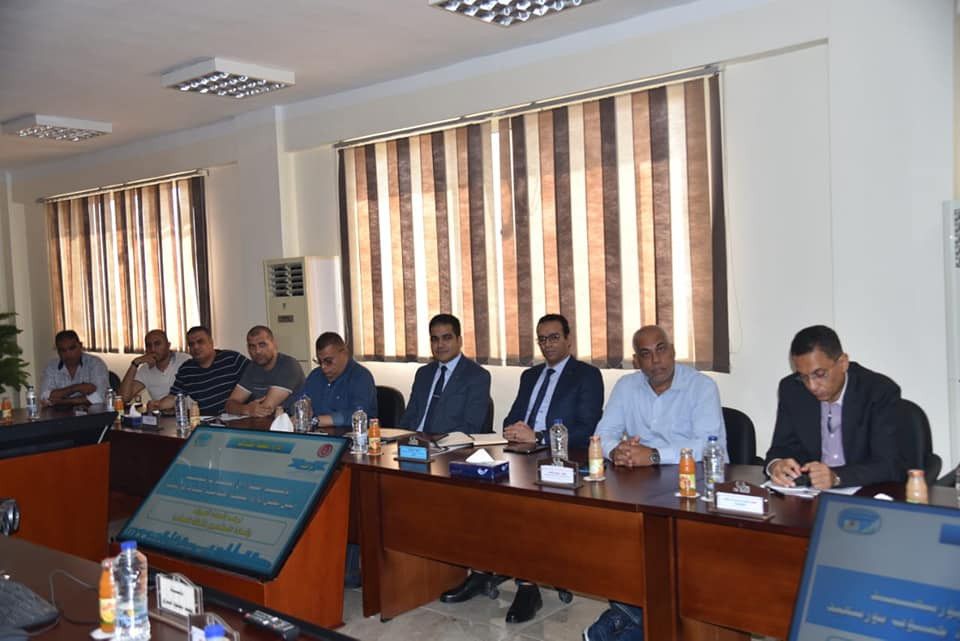 محافظ بورسعيد: توفير كل الدعم لمشروعات الشباب وصغار المستثمرين (صور)