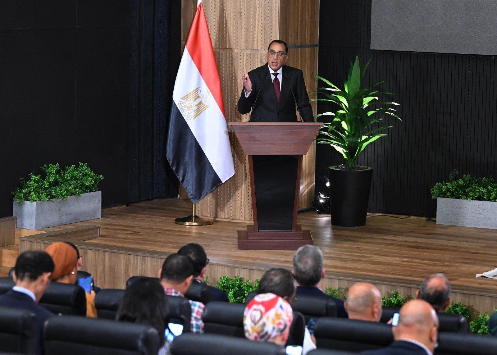 وداعا لانقطاع الكهرباء.. تفاصيل مؤتمر مدبولي عقب اجتماع الحكومة (صور)