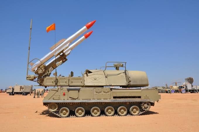 تستعد لحرب "يوم غفران" أخرى..الإعلام العبري يحذر مما "تخفية دولة عربية": (صور)