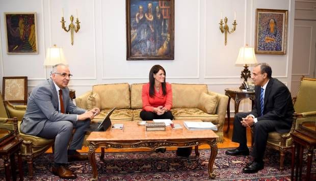 وزير الخارجية يبحث مع المشاط وسويلم التعاون مع الشركاء الدوليين في المياه