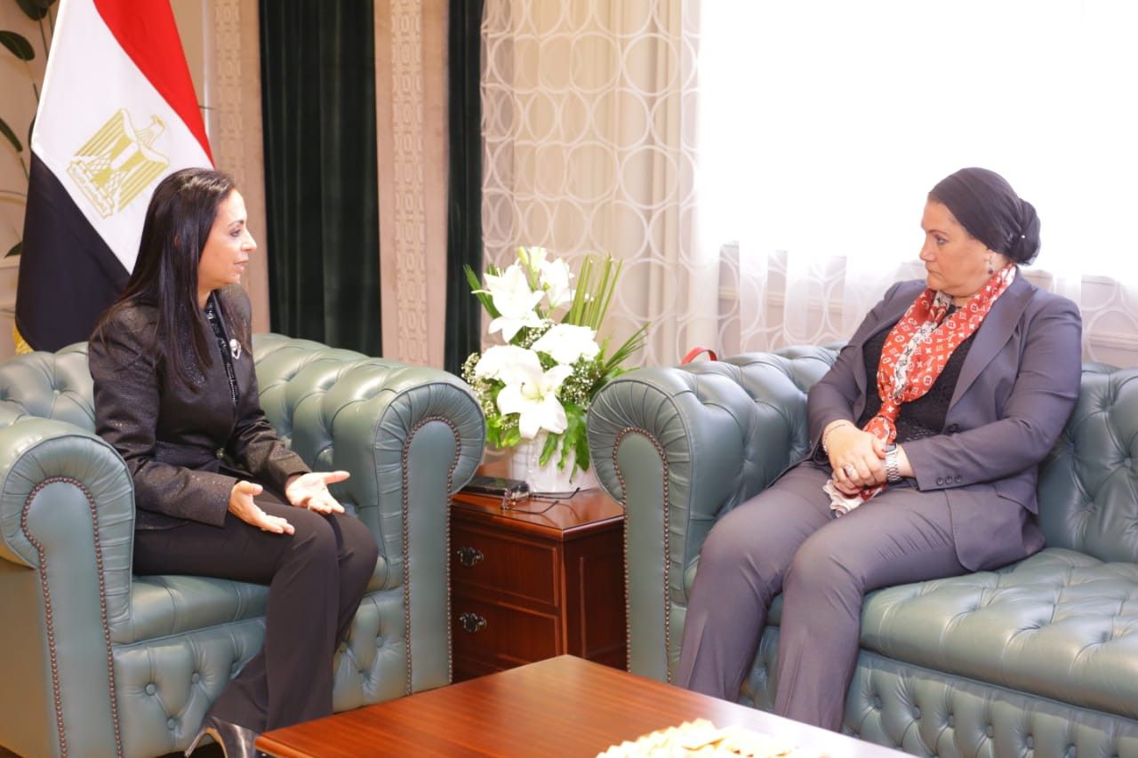 وزيرة التضامن تناقش قضايا الأطفال مع «الطفولة والأمومة» و«قومي المرأة» 