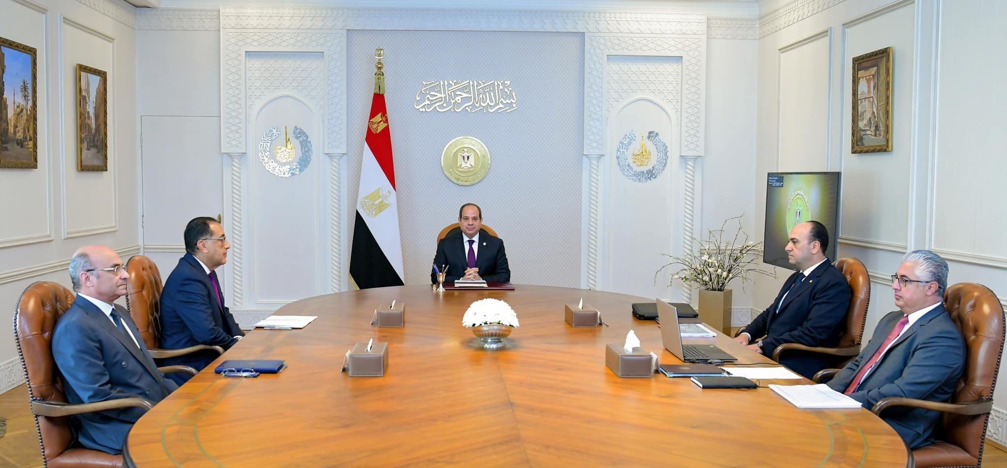 نشاط الرئيس في أسبوع.. السيسي يستقبل نظيره الصربي ويجتمع بمدبولي