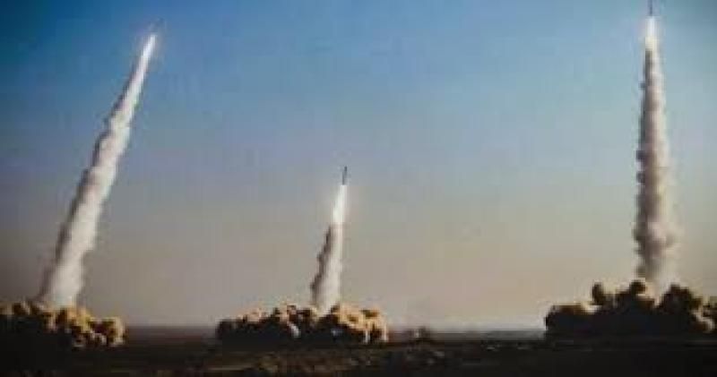 جيش الاحتلال يعلن رسميًا شن سلسلة غارات على مدينة الحديدة باليمن