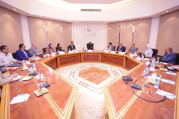 وزيرة التضامن تتفقد الهلال الأحمر المصري وتعلن تقديم 24 ألف طن مساعدات لغزة